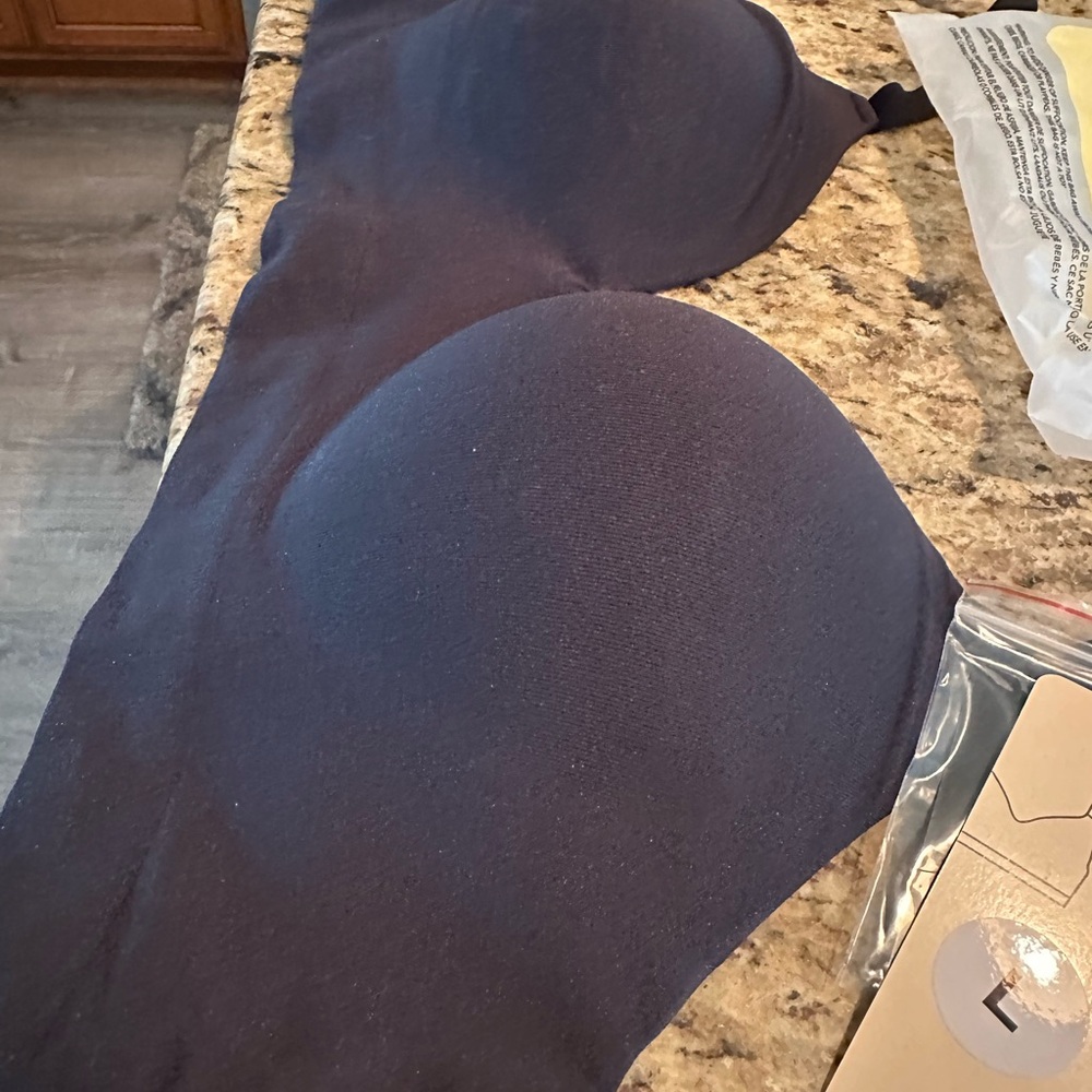 Truekind Seamless Black Bra